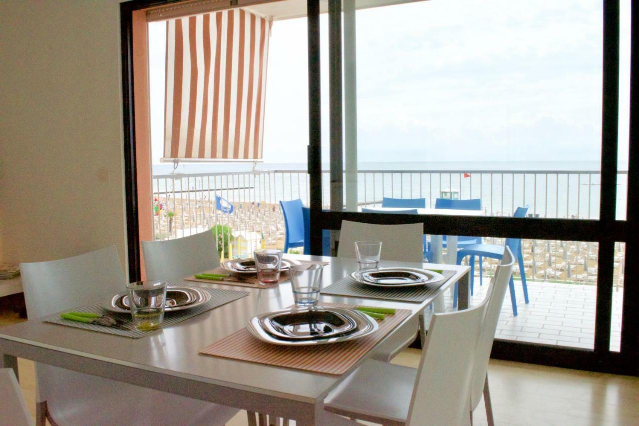 App4Rent Augustus Sea View - Family House - Wifi&Parking - 3 Rooms Lido di Jesolo Exterior foto